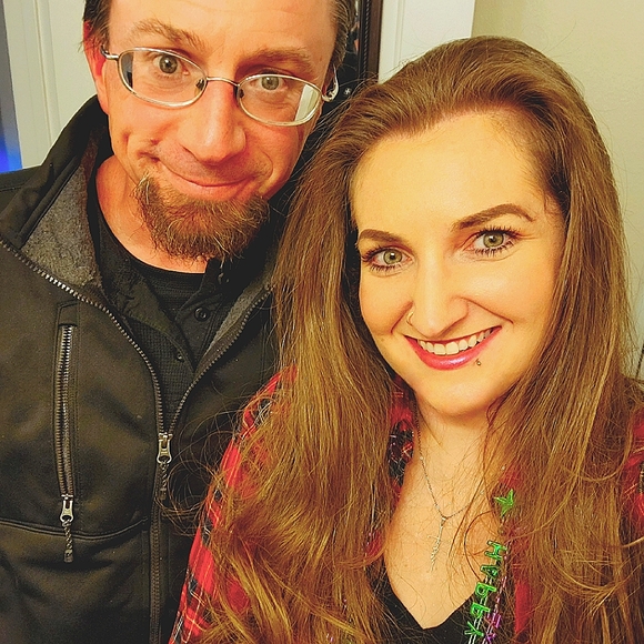 Meet your Posher, Jessica - Picture 2 of 5